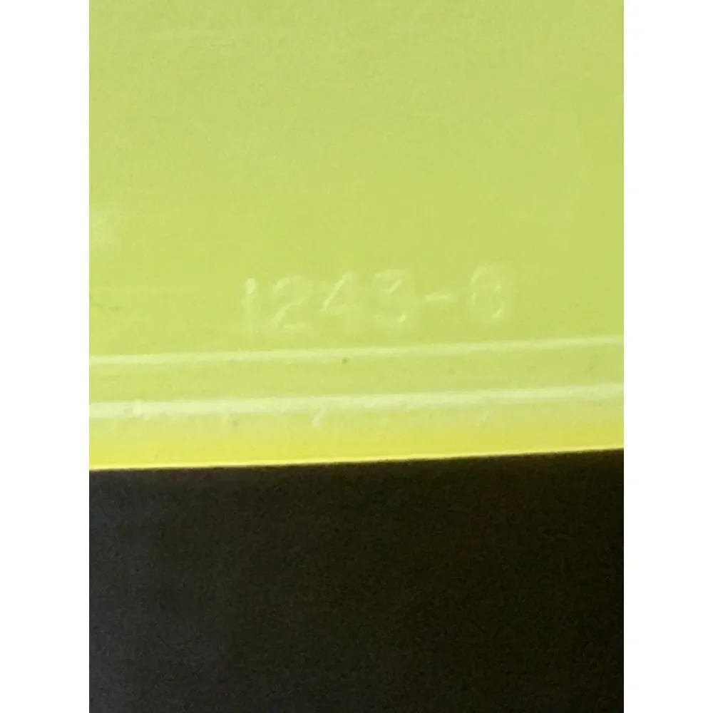 Tupperware 1243 sunflower